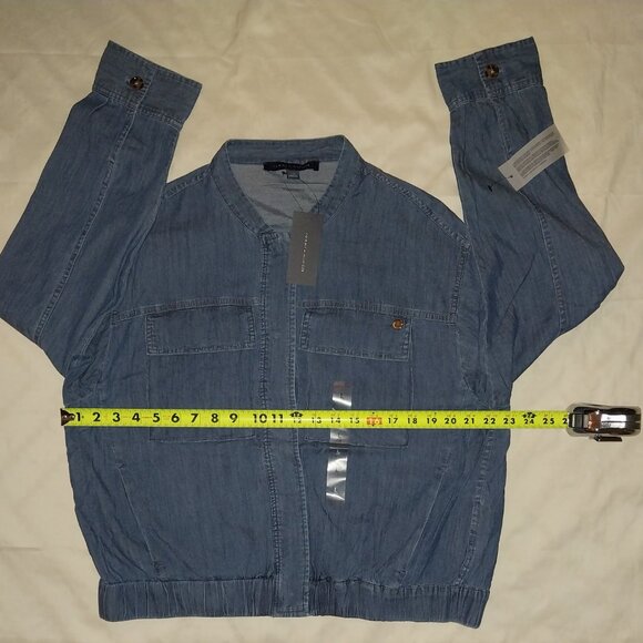 Tommy Hilfiger Women's Chambray Utility Bomber Jacket Size L New with Tags - Picture 2 of 5